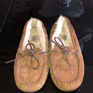 Ugg Moccasin “Dakota Slipper”